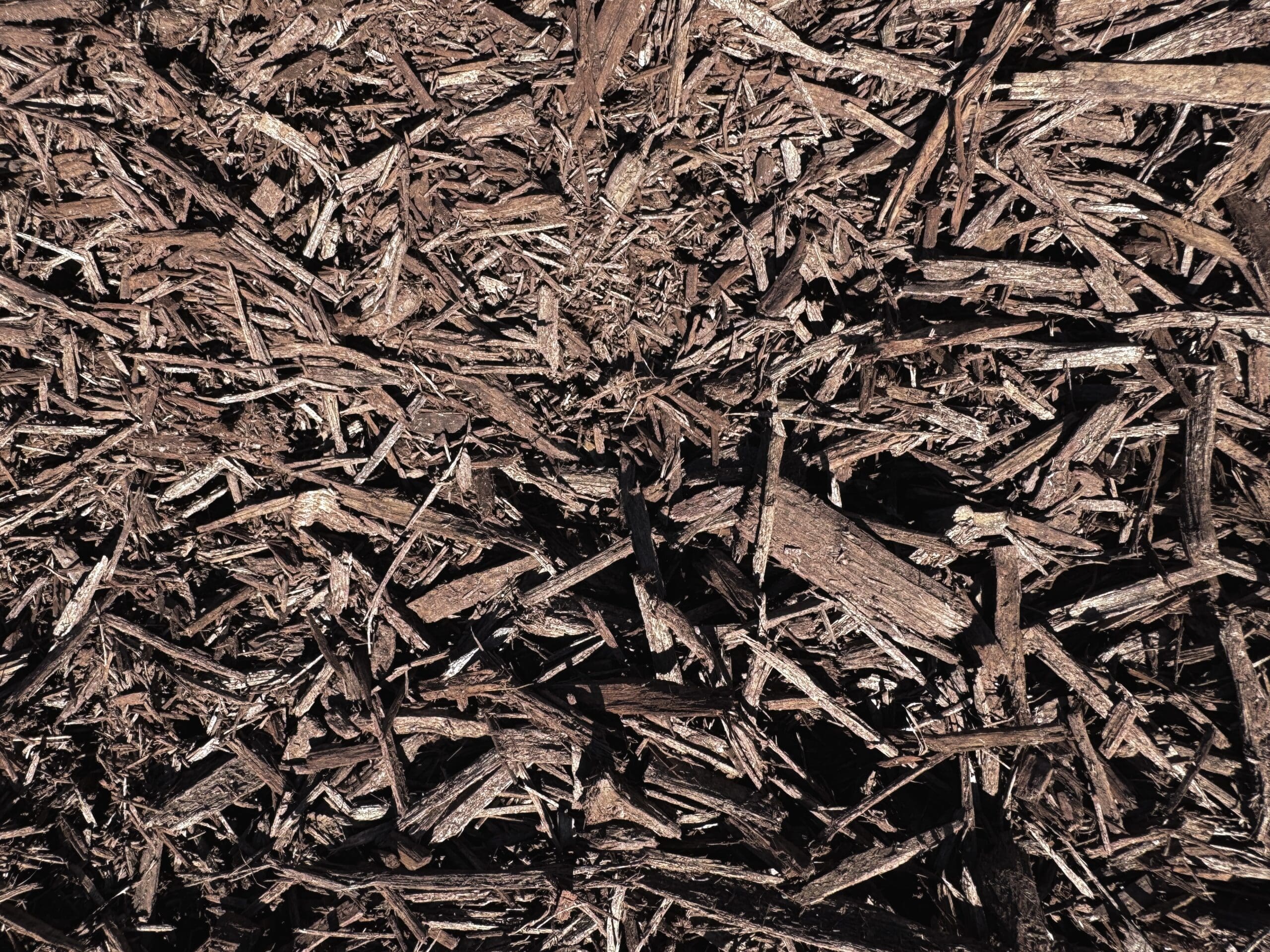 宇崎日新MULCH SQUARE EXCEED 渓愁 硬調 7017 Hsu Wood Mulch - Black Cherry (Bulk, Per Cubic Yard) | Hsu Gr